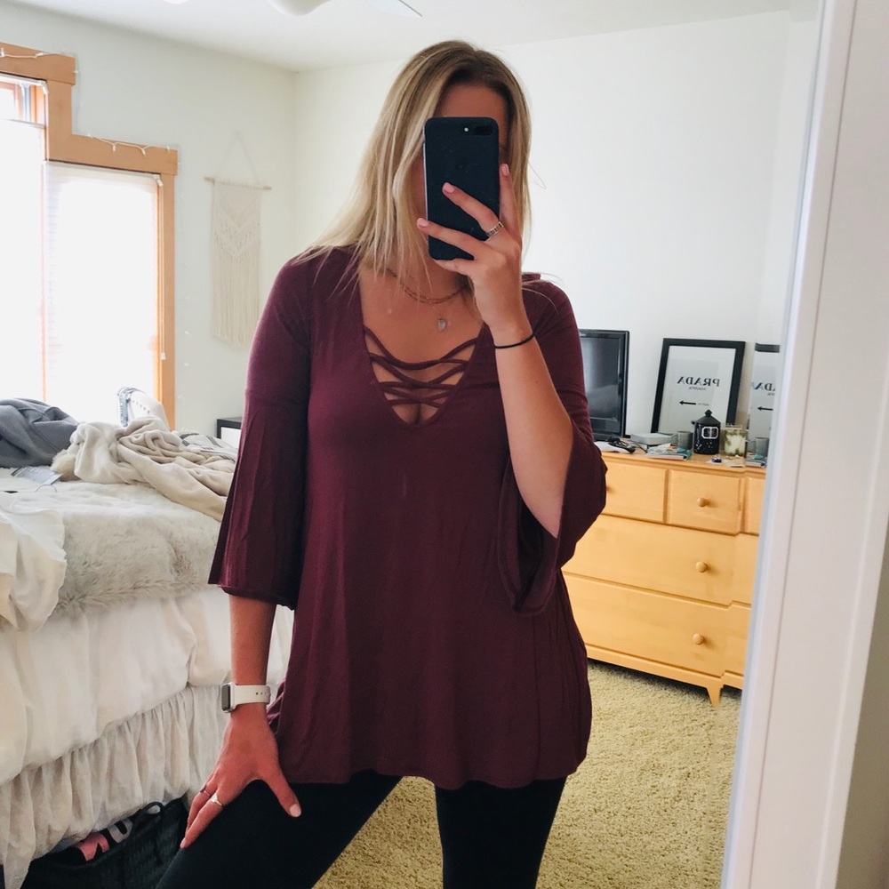 Urban cutout top